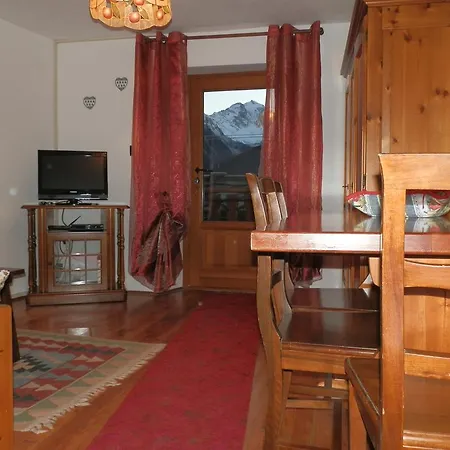 Skyway & Terme Apartment La Salle